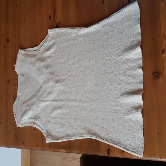 Double D Ranch Beaded V-Neck Knit Linen/Nylon Top XS Length 22" Like New! - Picture 6 of 6